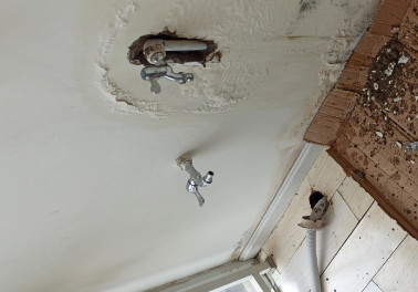 回民卫生间测漏水